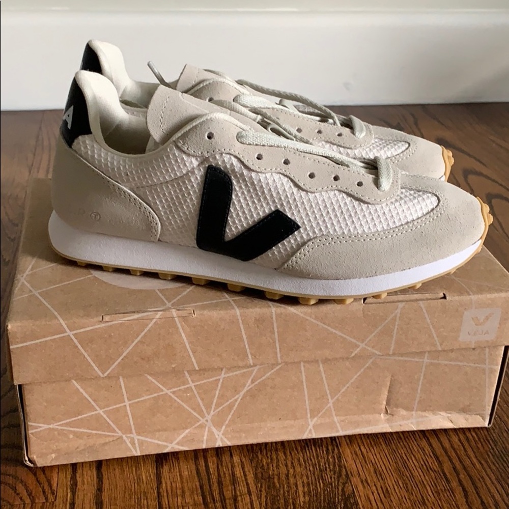 Veja women’s sneakers